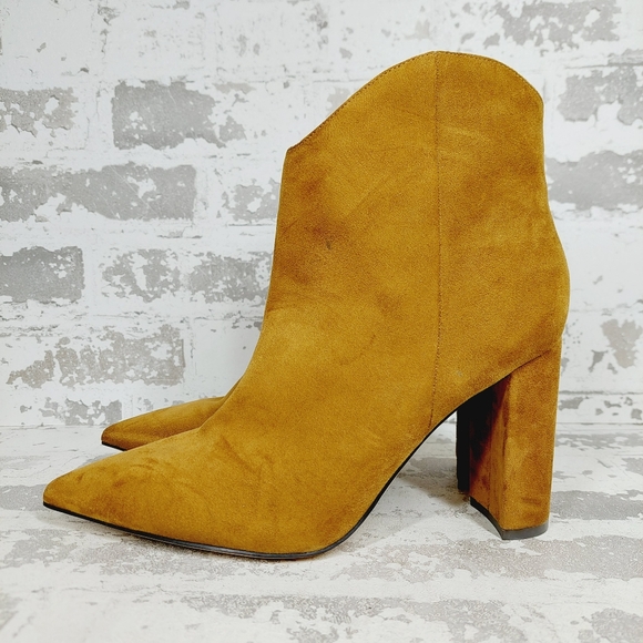 Marc Fisher Shoes - New Marc Fisher Lezari  Faux Suede  Pointed Toe Heeled Western Bootie X390
